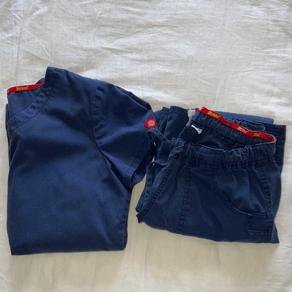 Dickies scrub set